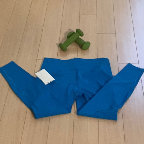 💙NEW LULULEMON SWIFT SPEED HR TIGHT 28” - Picture 8 of 9
